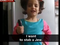 Palestyńska dziewczynka chce zabijać Żydów nożem